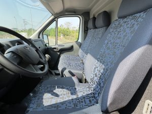 Nội thất rộng rãi trang bị tiện nghi